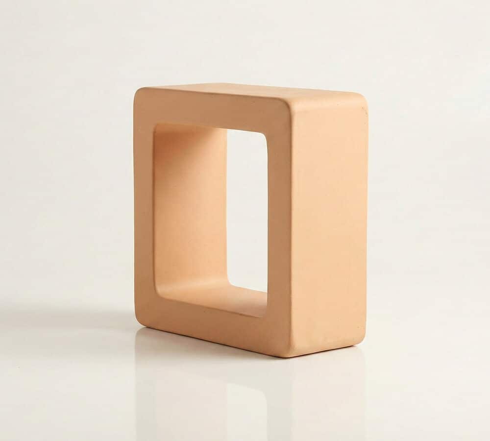 Módulo de celosía decorativa de barro Begur rectangular de color terracota.