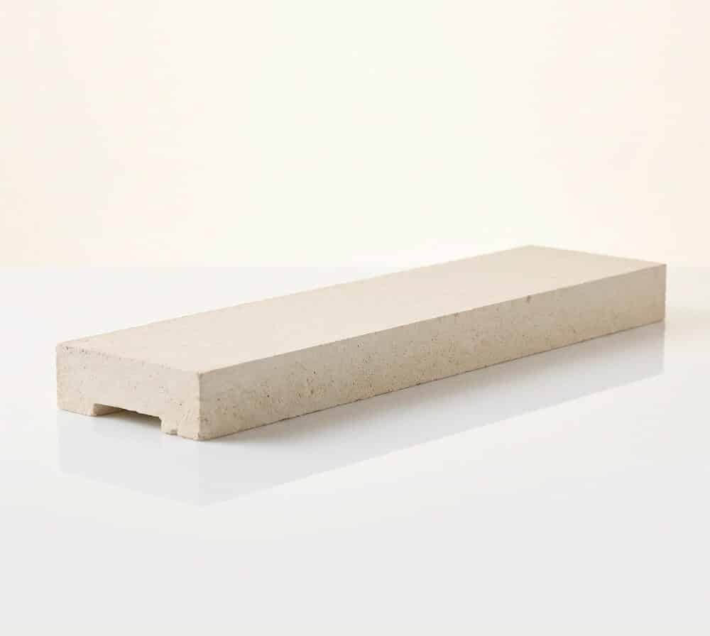 Pasamanos de hormigón RLA rectangular de color claro